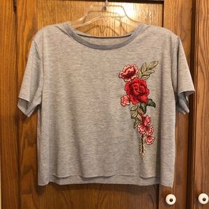 Never Worn Romwe Gray Cropped T  Size XL
